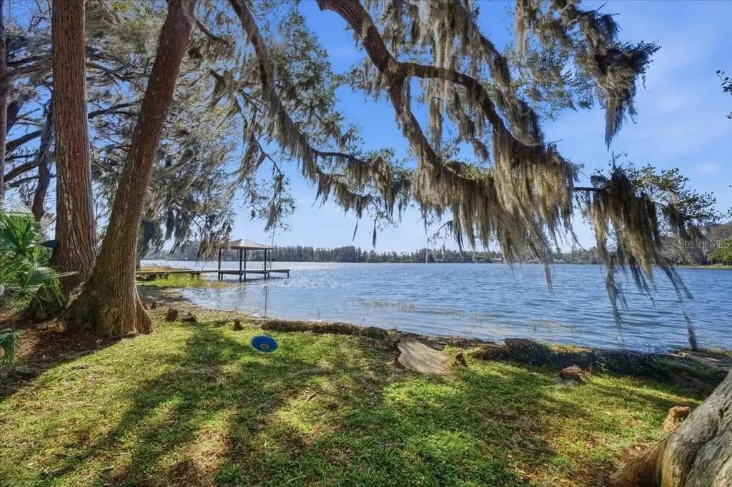 19513 Deer Lake Road Lutz FL 33548