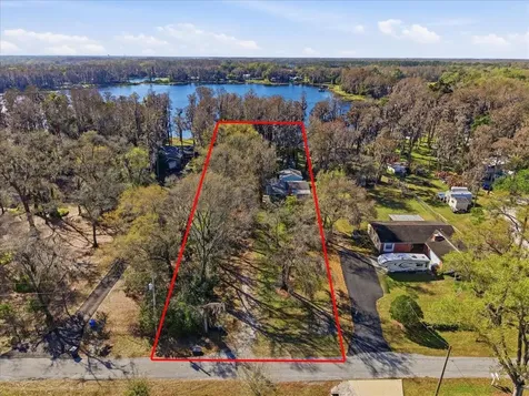 19513 Deer Lake Road Lutz FL 33548