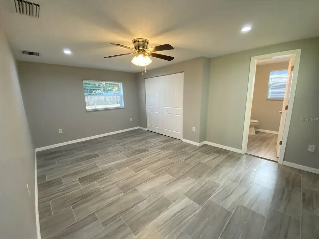 38415 9th Avenue Zephyrhills FL 33542