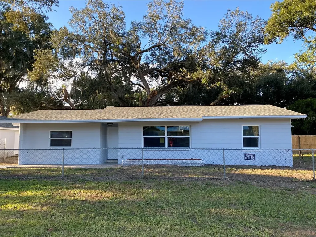 38415 9th Avenue Zephyrhills FL 33542