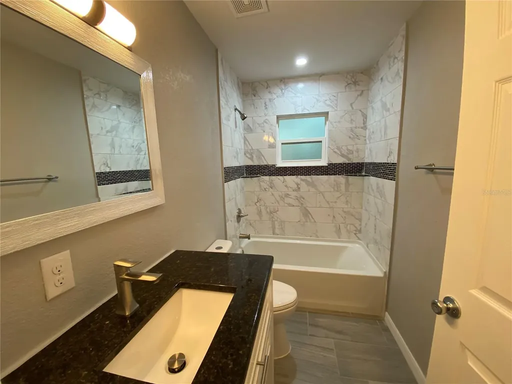 38415 9th Avenue Zephyrhills FL 33542