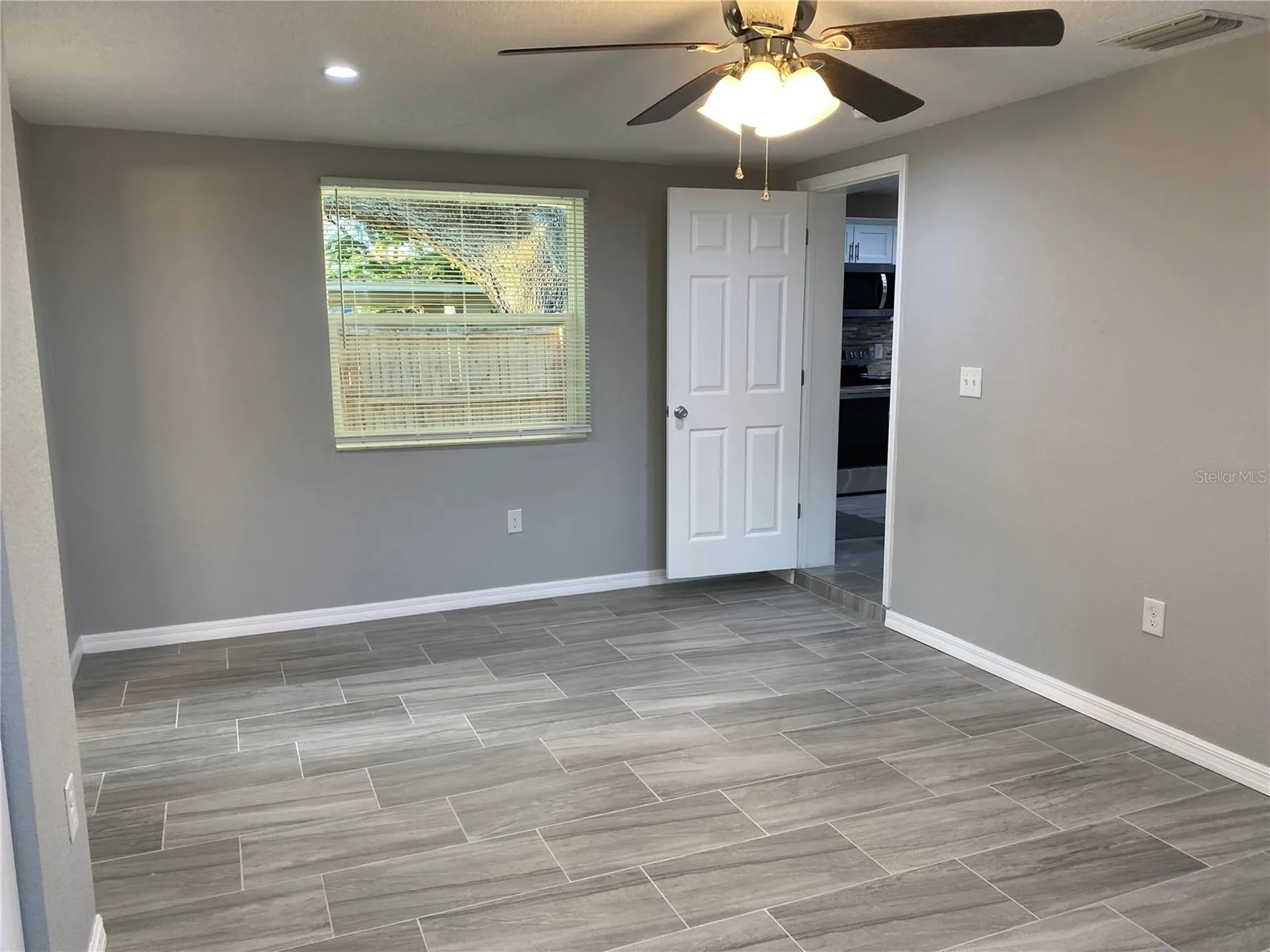 38415 9th Avenue Zephyrhills FL 33542