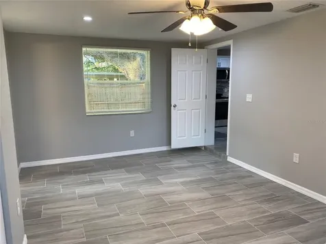 38415 9th Avenue Zephyrhills FL 33542