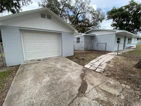 38415 9th Avenue Zephyrhills FL 33542