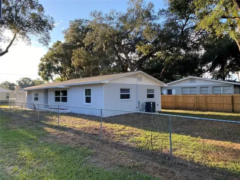 38415 9th Avenue Zephyrhills FL 33542