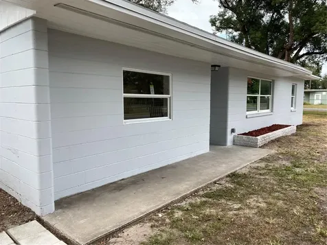 38415 9th Avenue Zephyrhills FL 33542