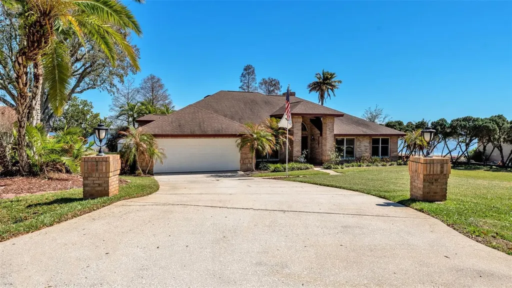 122 W Juliana Way Auburndale FL 33823