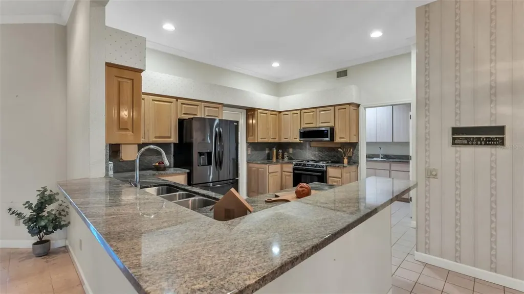 122 W Juliana Way Auburndale FL 33823