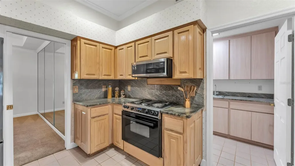122 W Juliana Way Auburndale FL 33823