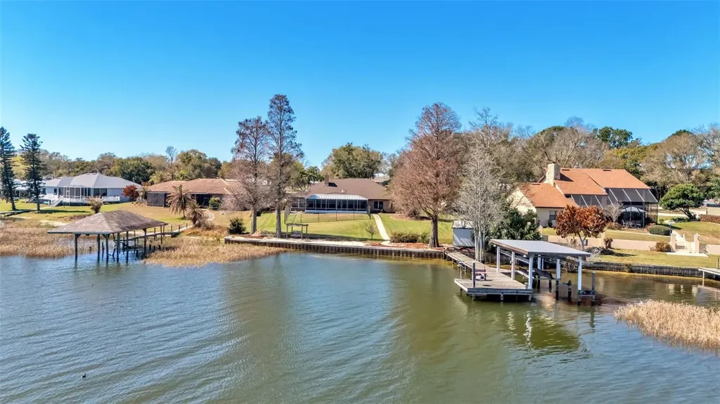 122 W Juliana Way Auburndale FL 33823