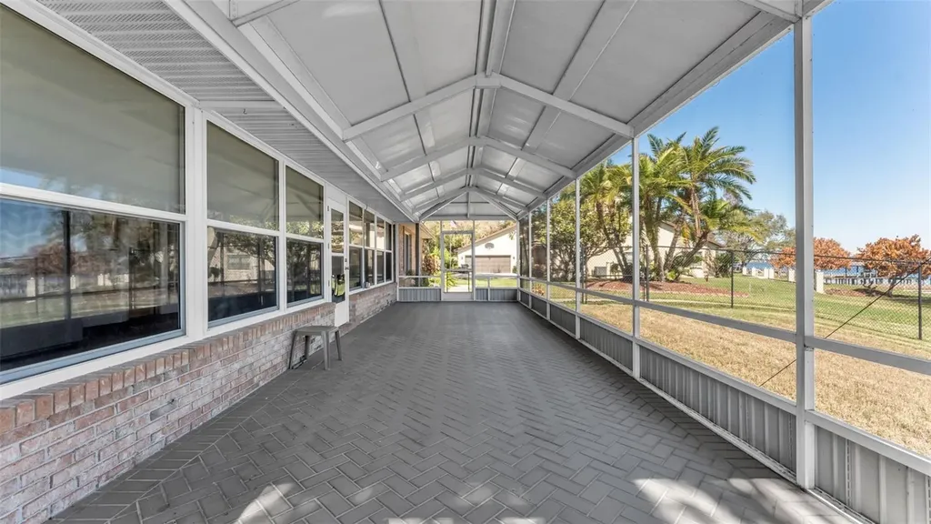 122 W Juliana Way Auburndale FL 33823