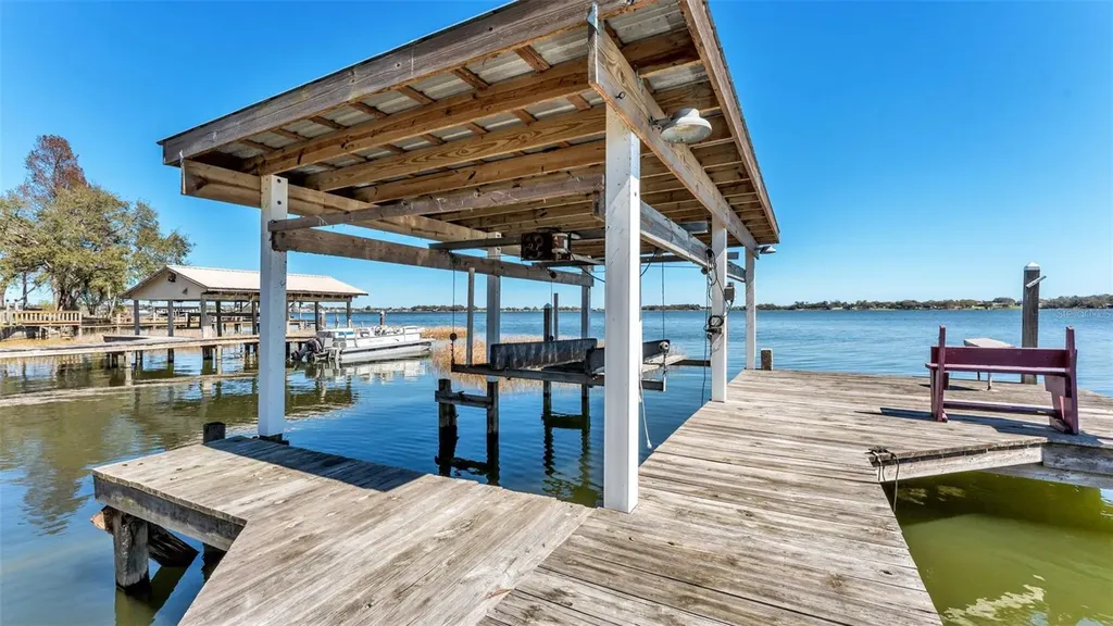 122 W Juliana Way Auburndale FL 33823