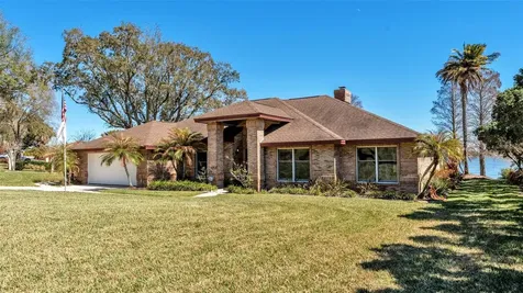 122 W Juliana Way Auburndale FL 33823