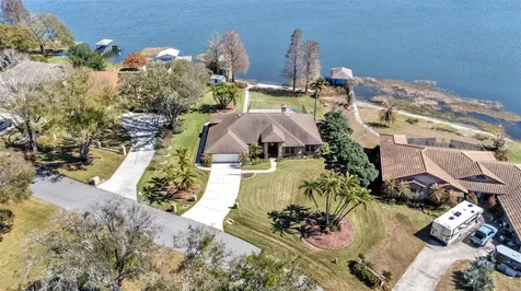 122 W Juliana Way Auburndale FL 33823