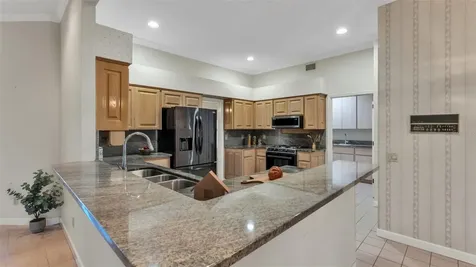 122 W Juliana Way Auburndale FL 33823