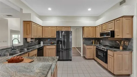 122 W Juliana Way Auburndale FL 33823