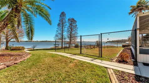 122 W Juliana Way Auburndale FL 33823