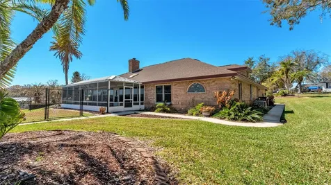 122 W Juliana Way Auburndale FL 33823