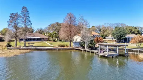 122 W Juliana Way Auburndale FL 33823