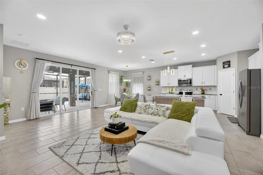 33146 Sand Creek Drive Wesley Chapel FL 33543