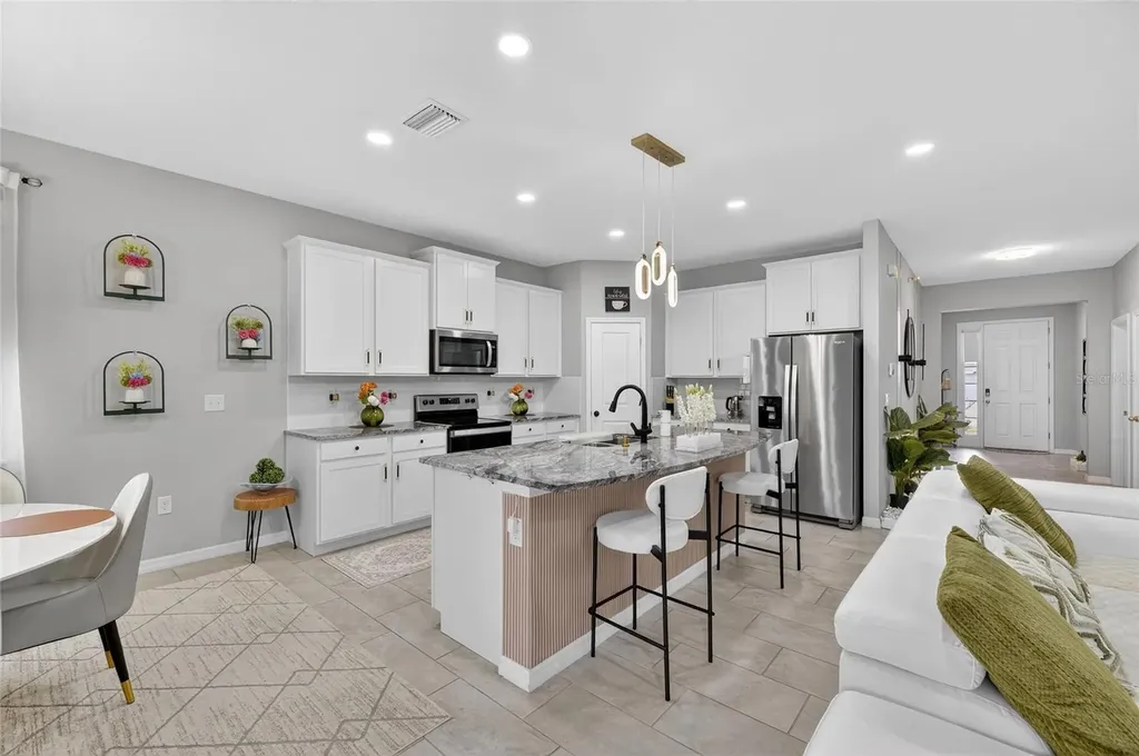 33146 Sand Creek Drive Wesley Chapel FL 33543
