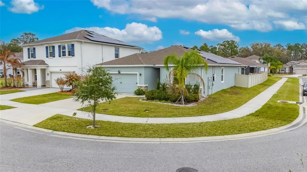 33146 Sand Creek Drive Wesley Chapel FL 33543