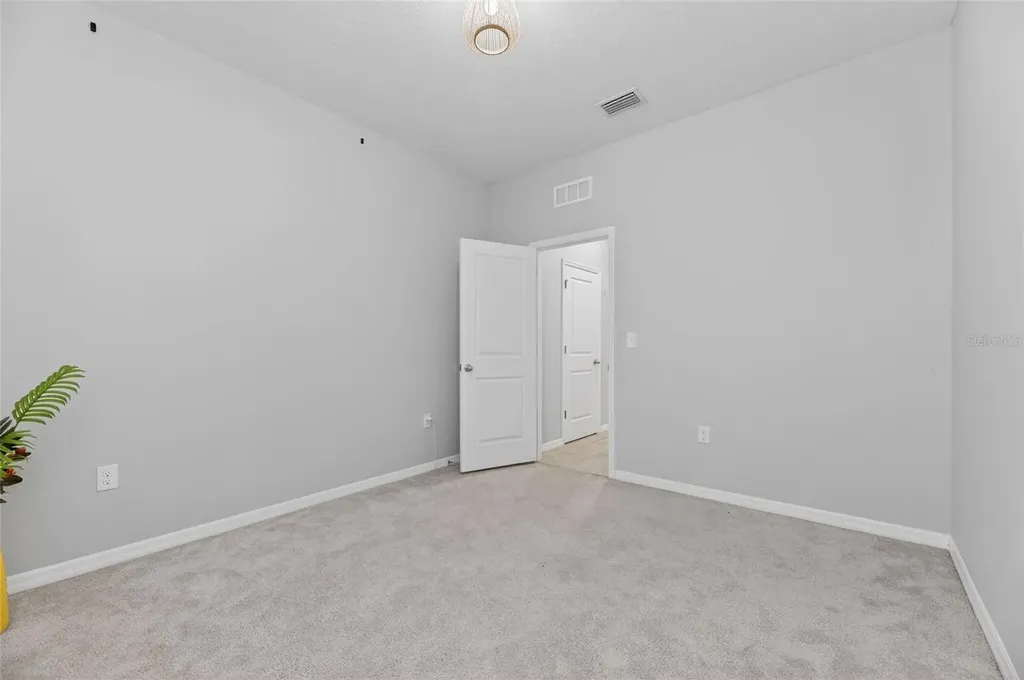 33146 Sand Creek Drive Wesley Chapel FL 33543