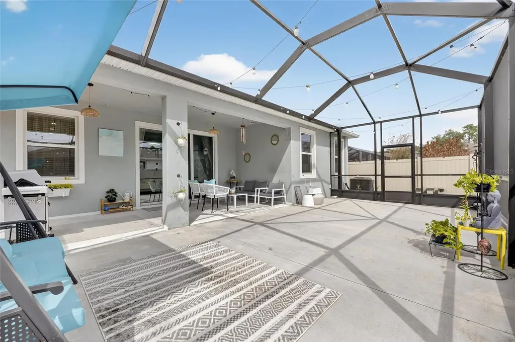 33146 Sand Creek Drive Wesley Chapel FL 33543