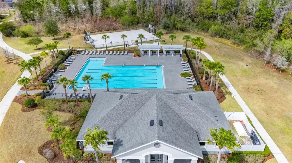 33146 Sand Creek Drive Wesley Chapel FL 33543