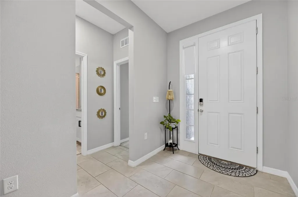 33146 Sand Creek Drive Wesley Chapel FL 33543