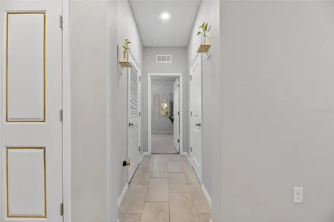 33146 Sand Creek Drive Wesley Chapel FL 33543