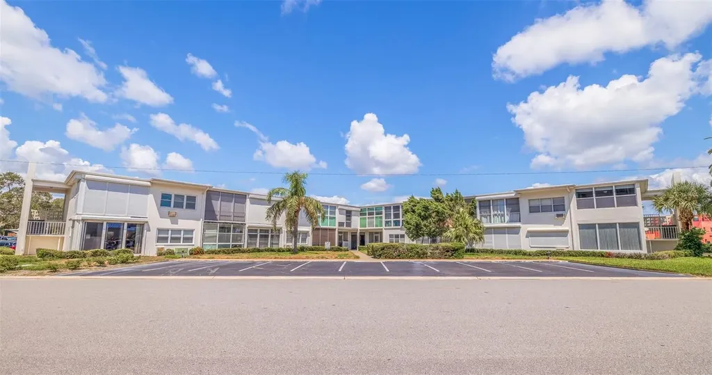 7050 Sunset Way St Pete Beach FL 33706