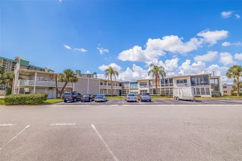 7050 Sunset Way St Pete Beach FL 33706