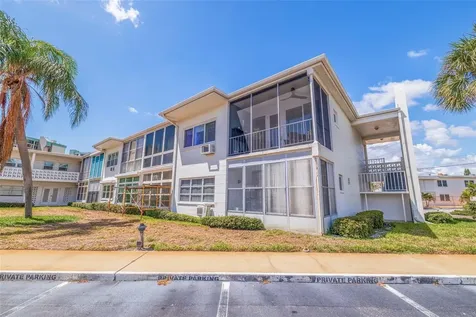 7050 Sunset Way St Pete Beach FL 33706