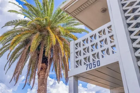 7050 Sunset Way St Pete Beach FL 33706