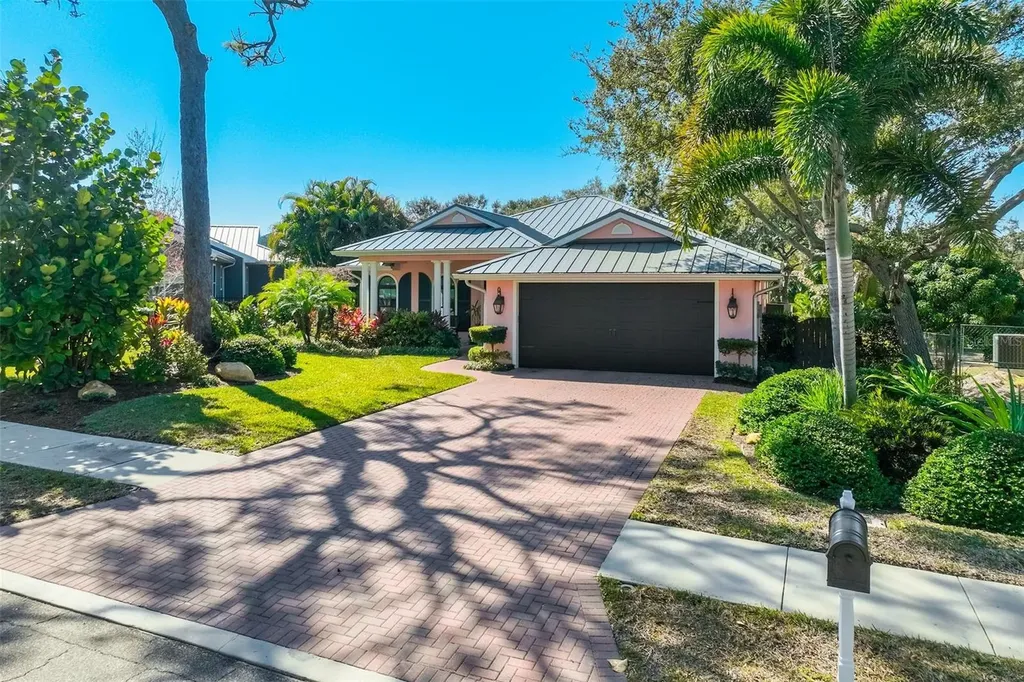 1792 Overbrook Avenue Clearwater FL 33755