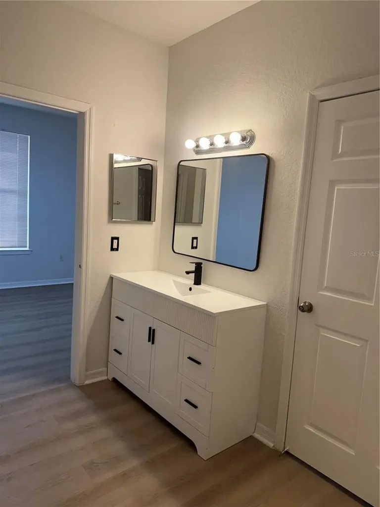 6025 Westgate Drive Orlando FL 32835