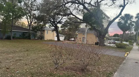 1505 6th Avenue W Bradenton FL 34205