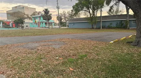 1505 6th Avenue W Bradenton FL 34205