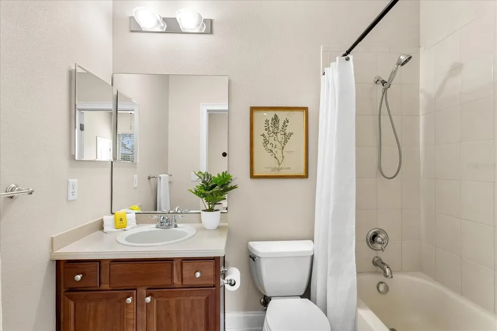 25516 Hawks Run Lane Sorrento FL 32776