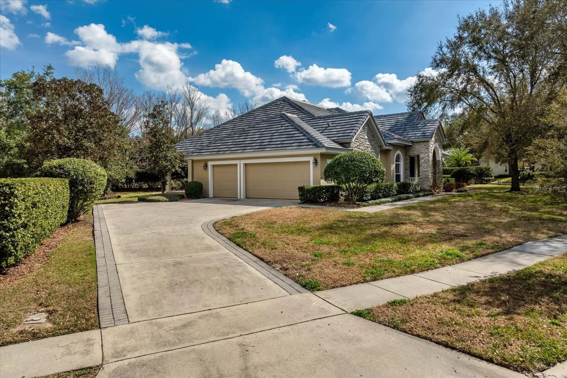 25516 Hawks Run Lane Sorrento FL 32776