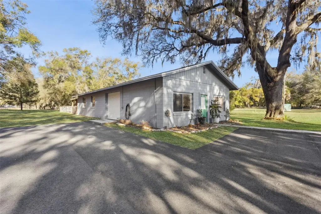 43411 State Road 19 Altoona FL 32702