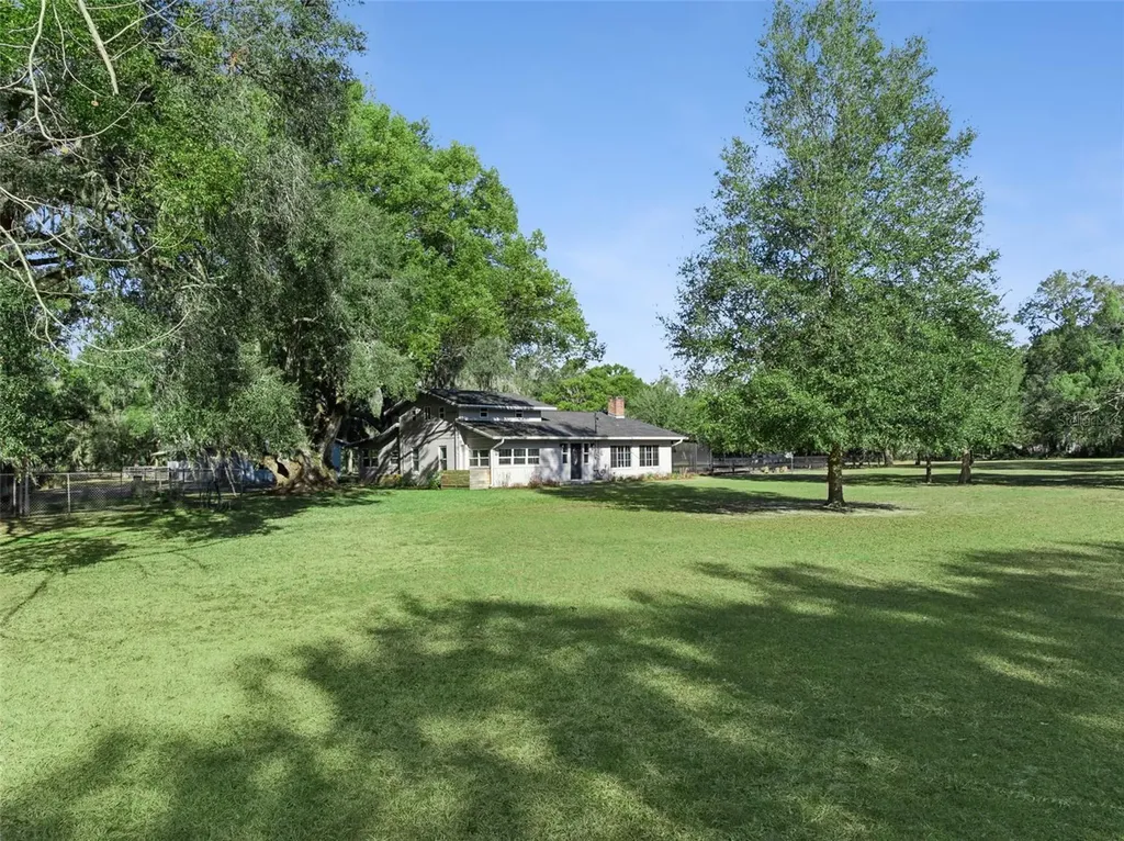 43411 State Road 19 Altoona FL 32702