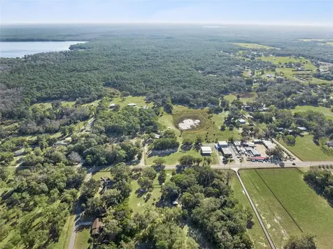 43411 State Road 19 Altoona FL 32702