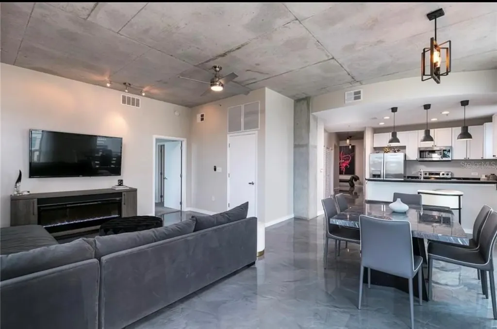 525 E Jackson Street Orlando FL 32801