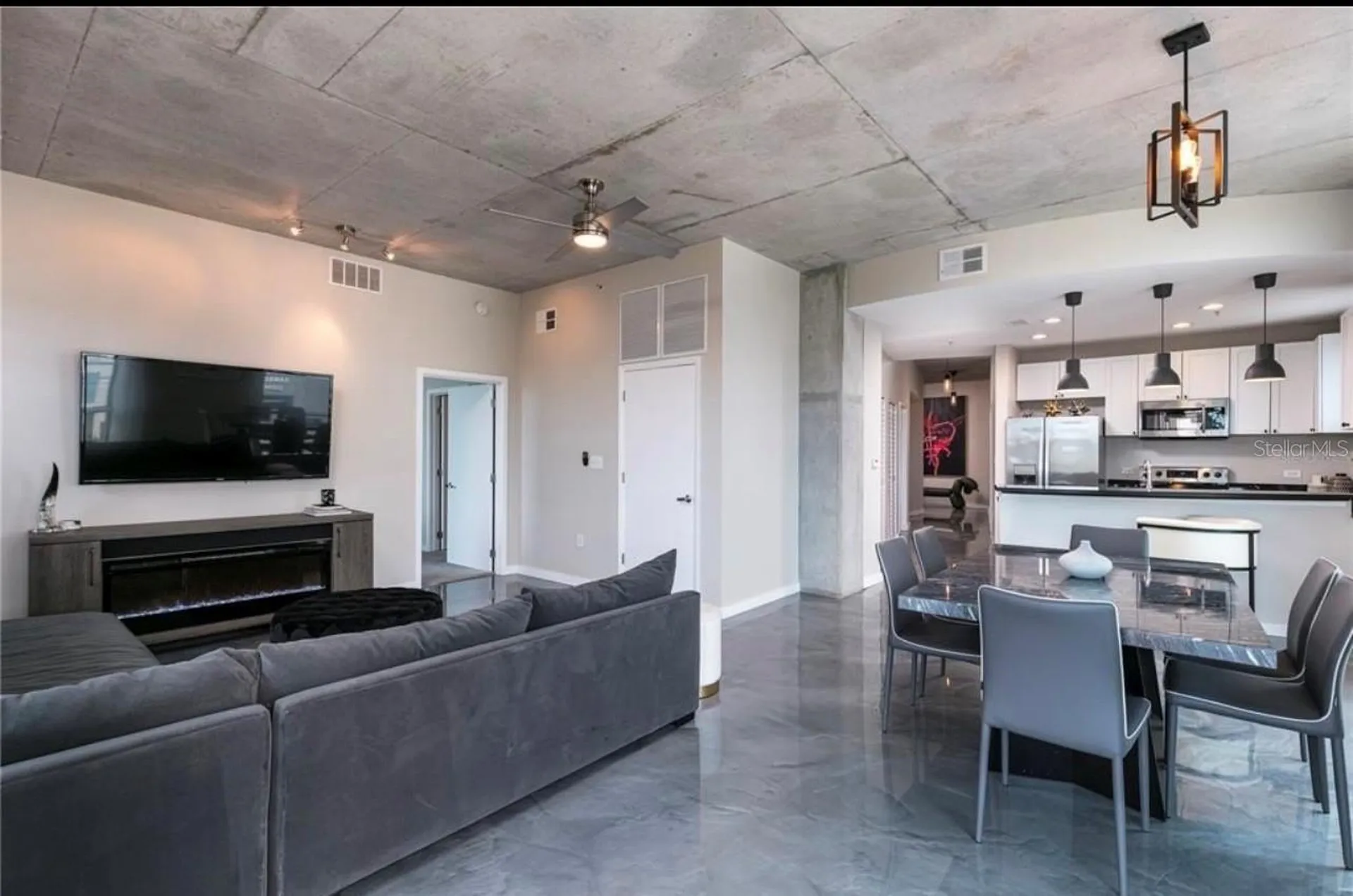 525 E Jackson Street Orlando FL 32801
