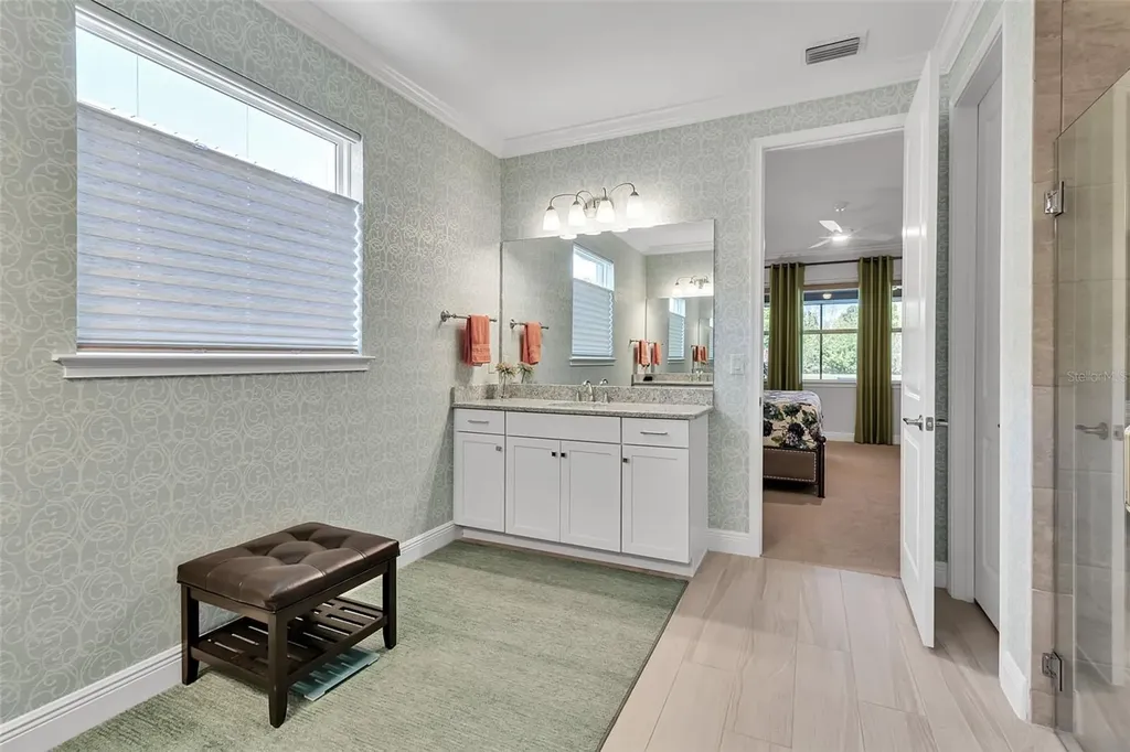 5649 Long Shore Loop Sarasota FL 34238