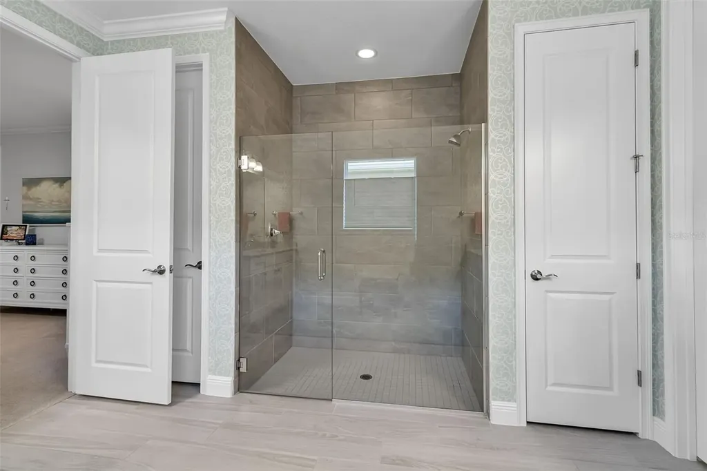 5649 Long Shore Loop Sarasota FL 34238
