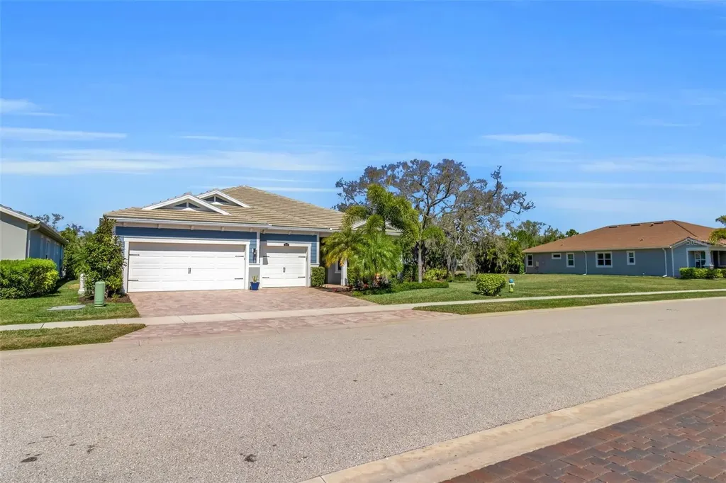 5649 Long Shore Loop Sarasota FL 34238