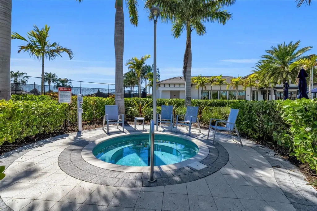 5649 Long Shore Loop Sarasota FL 34238